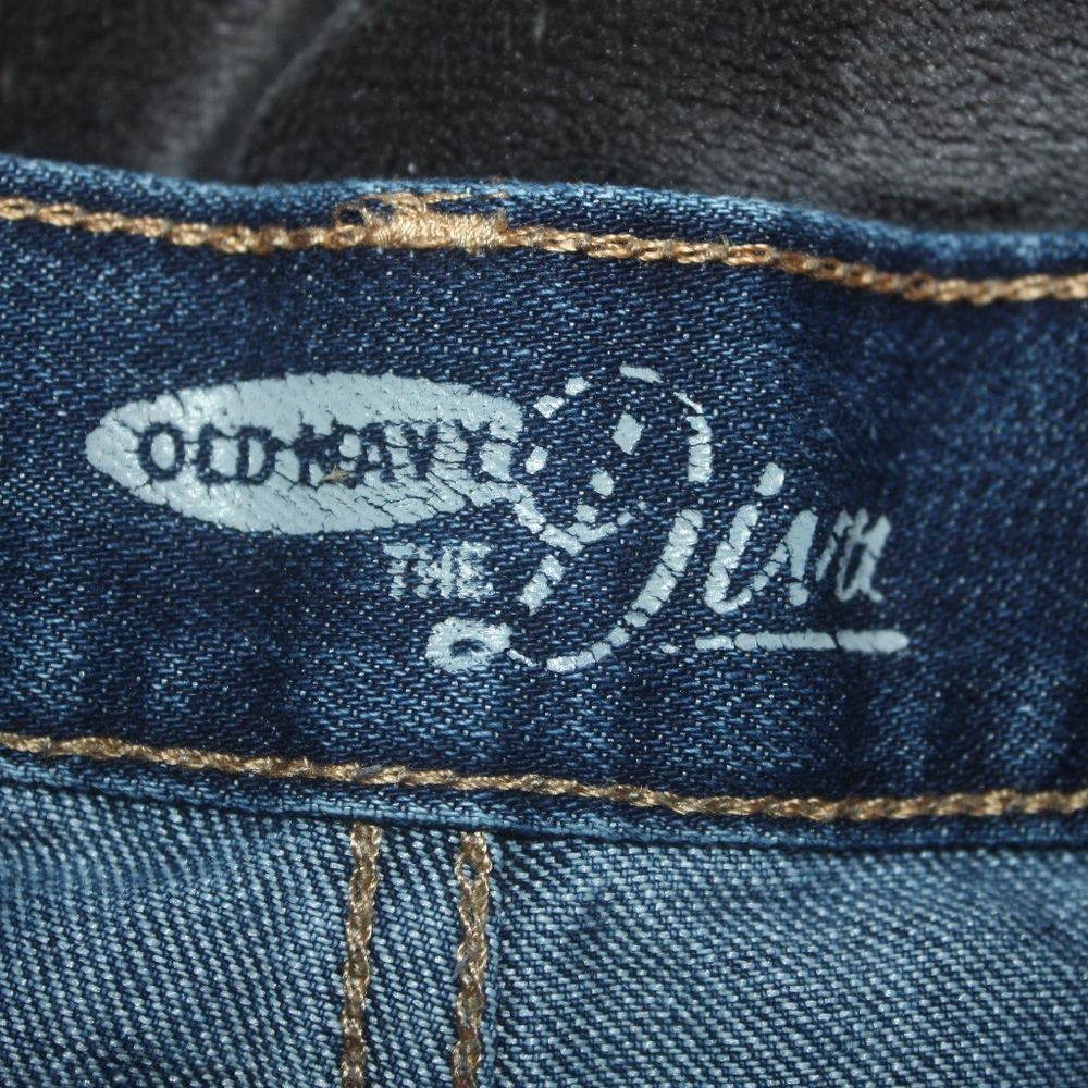 Old Navy "The Diva" Jean Shorts Size: 16R